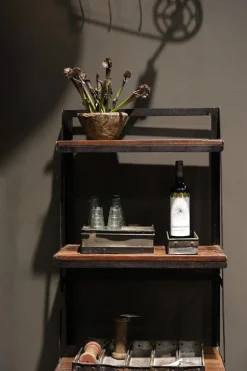 Bokhyllor|Arbetsrum|Trademark Living Bokhylla 'Rustik' - Järn/Trä