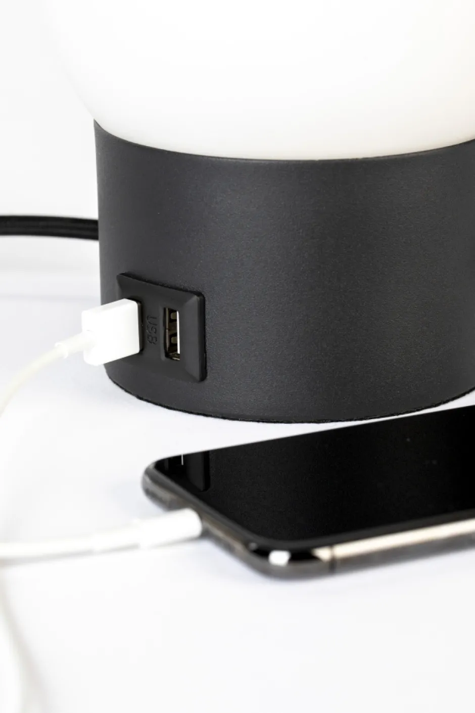 Arbetsrum|Bordslampor|Zuiver Bordslampa 'Urban Charger' - Svart