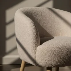 Fåtöljer|Sittmöbler|Reforma Fåtölj 'Capri' träben - Beige/Bouclé