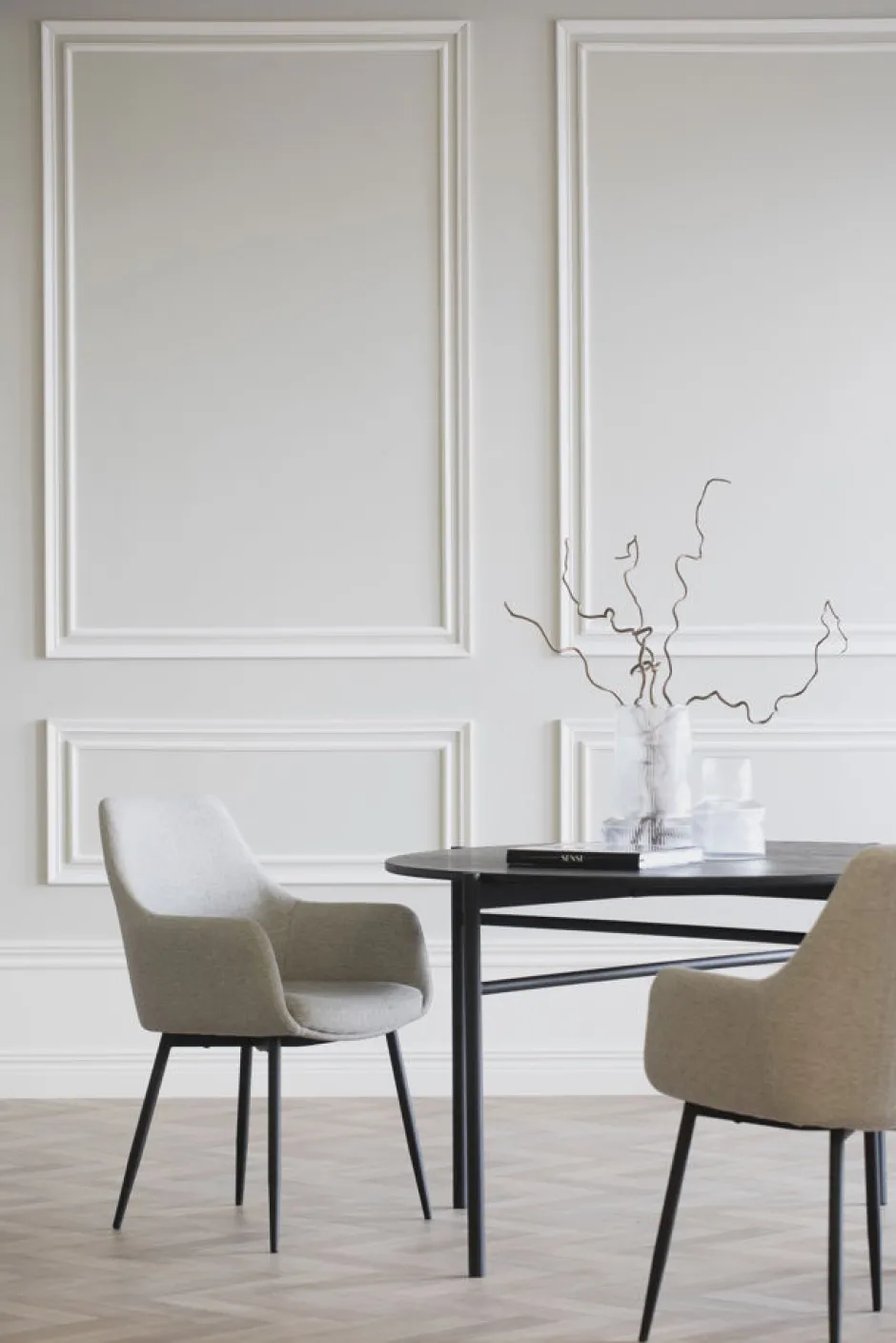 Stolar|Kök|Rowico Home Karmstol 'Reily'- Beige