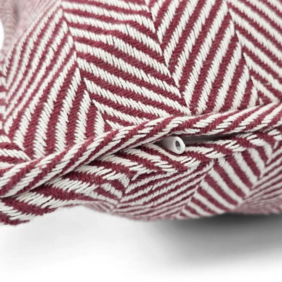 Sovrum|Kuddfodral|Reforma x Trendcarpet Kuddfodral 'Denisa Fishbone' 45x45cm - Röd/vit