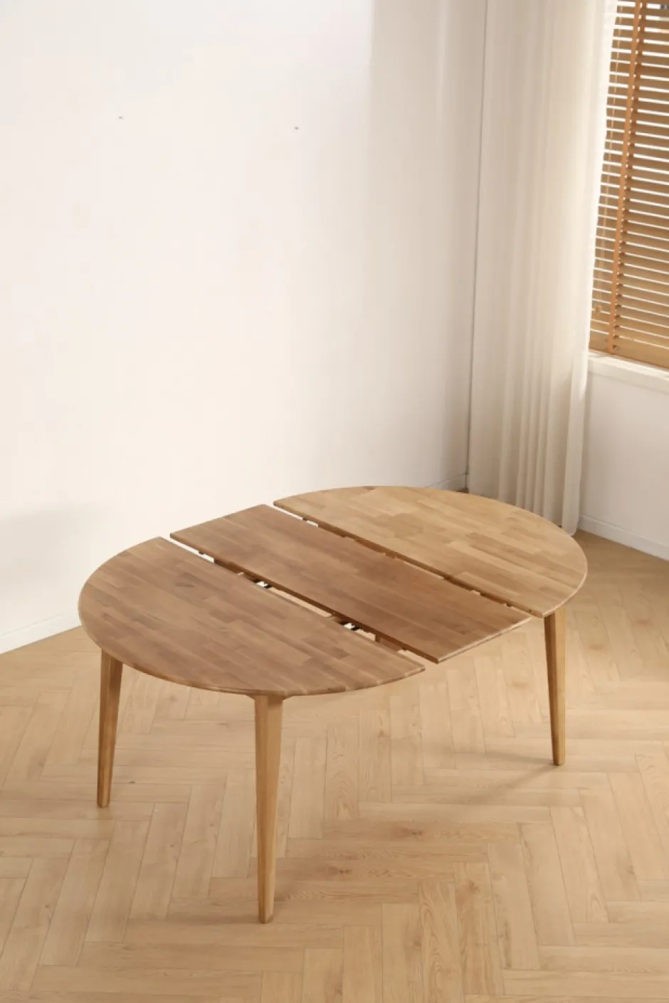 Bord|Matbord|Reforma Matbord 'Saba' Ovalt/Runt 120-165x120 cm - Ek