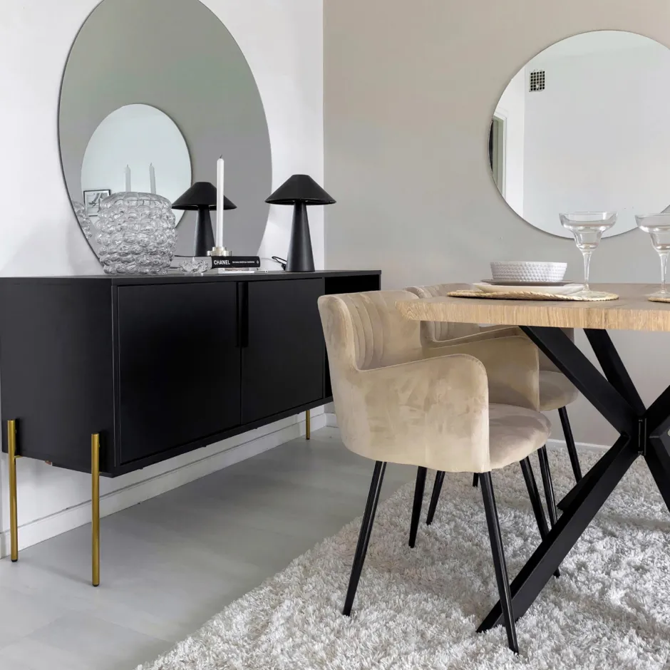 Hyllor & Förvaring|Tv-Bänkar|Reforma Sideboard 'Frölunda' - Svart/Mässing