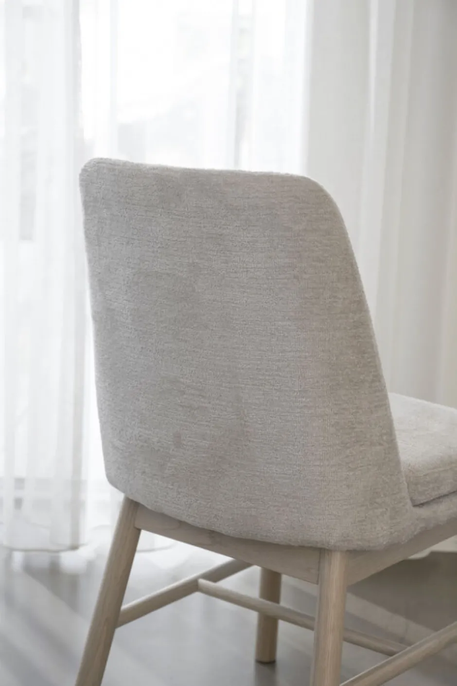 Stolar|Kök|Rowico Home Stol 'Amesbury' - Ljus ek