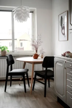 Stolar|Kök|Rowico Home Stol 'Nagano' - Ek/Mörkgrå